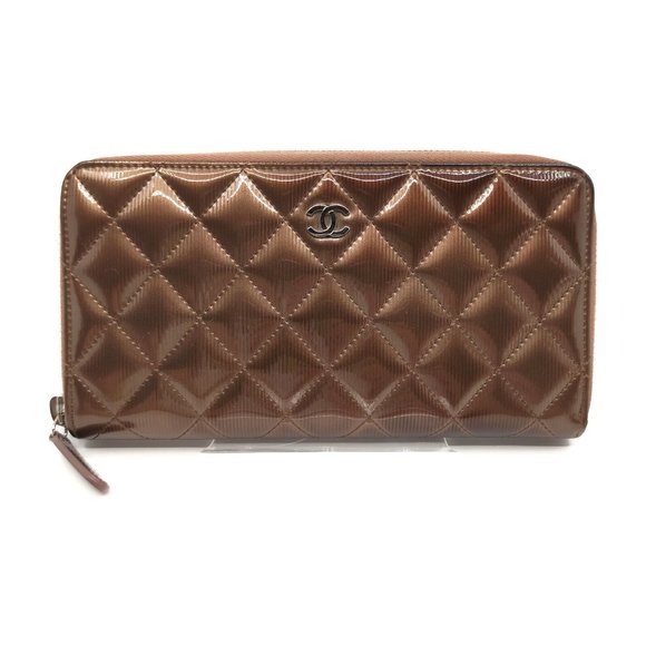 CHANEL Handbags - Chanel Zippy Wallet Matrasse Browns Enamel